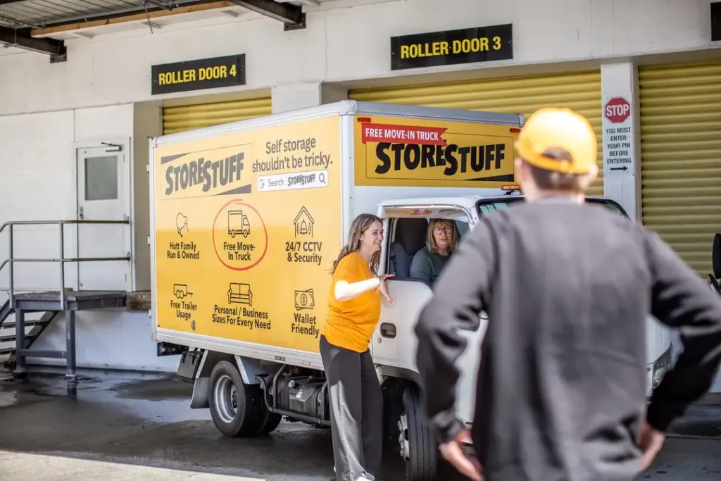 wellington-homeowner-autumn-decluttering-seasonal-organisation-storage-preparation